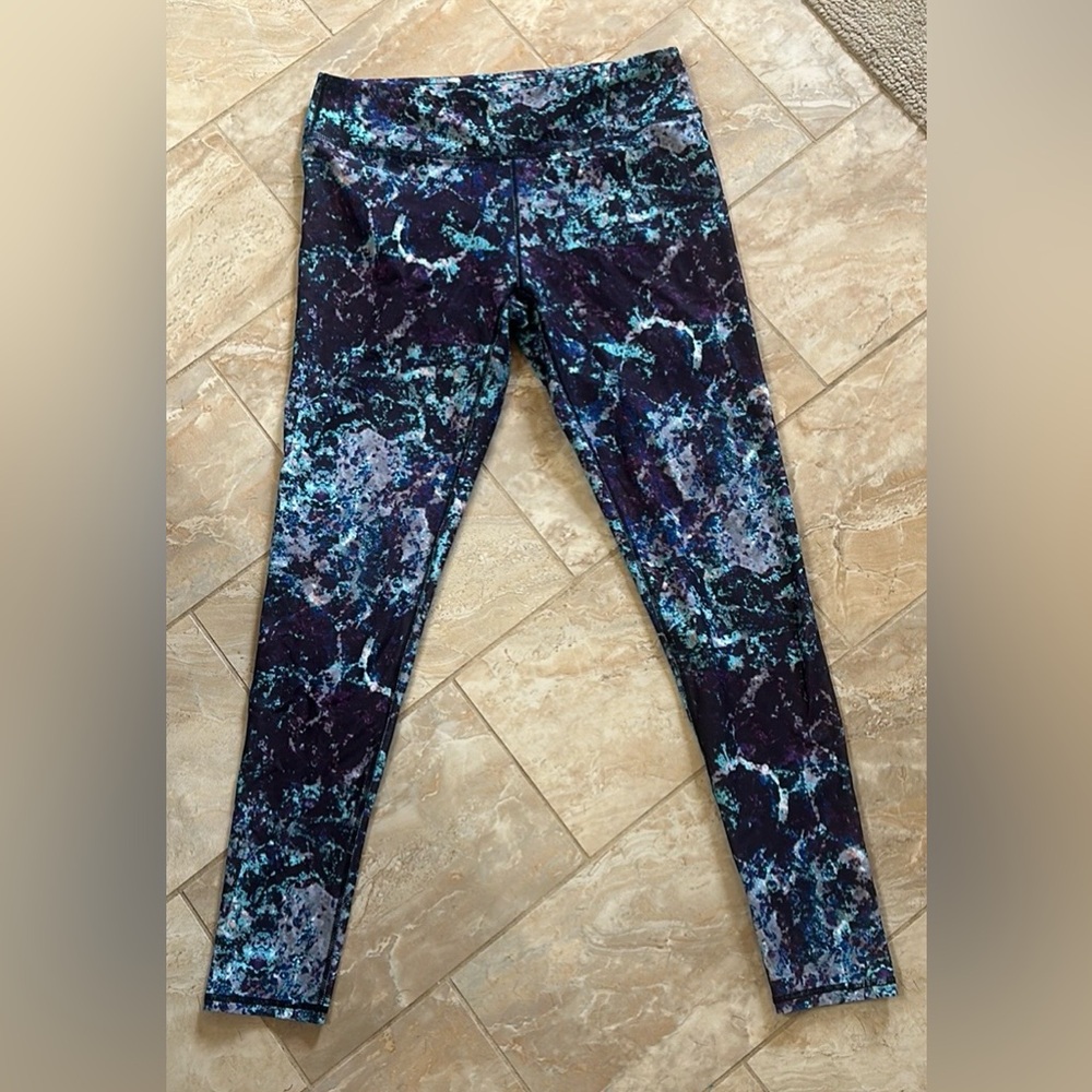Fabletcis multi color leggings Size M